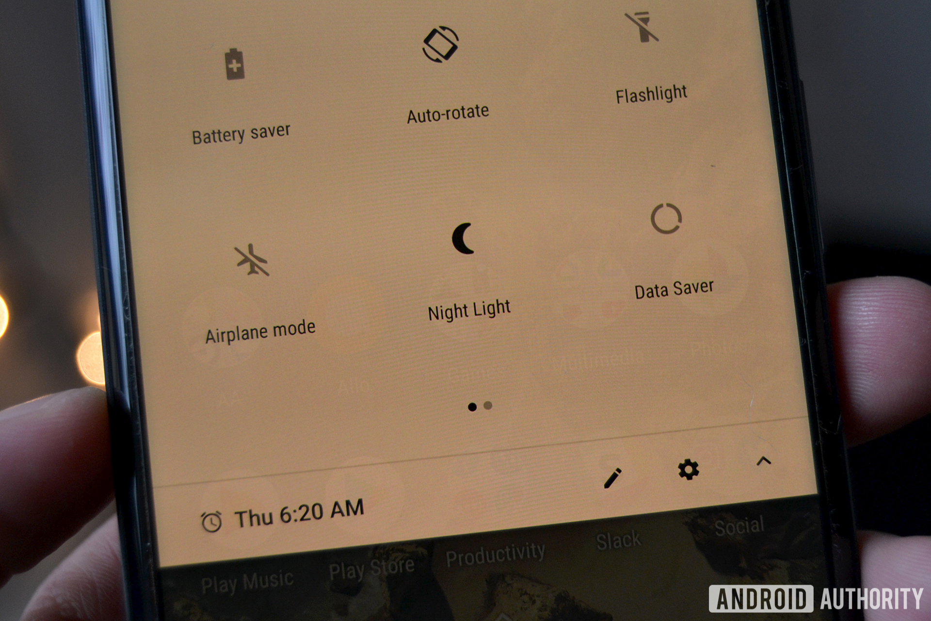 How to turn on night mode on an Android device